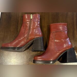 Steve Madden Brown Leather Boots